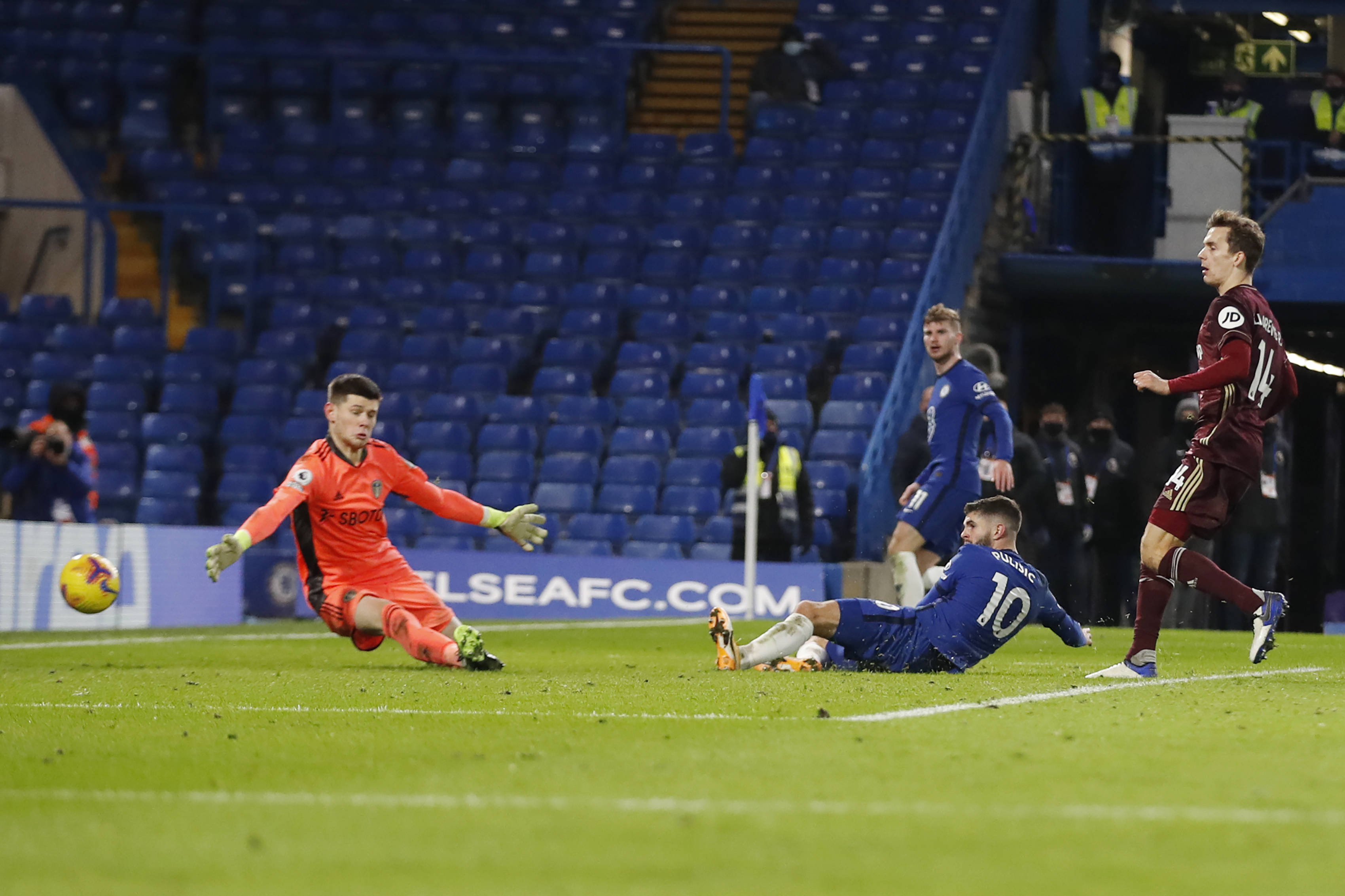 更多的是依 更多的是依